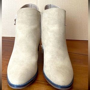 Womens Boots